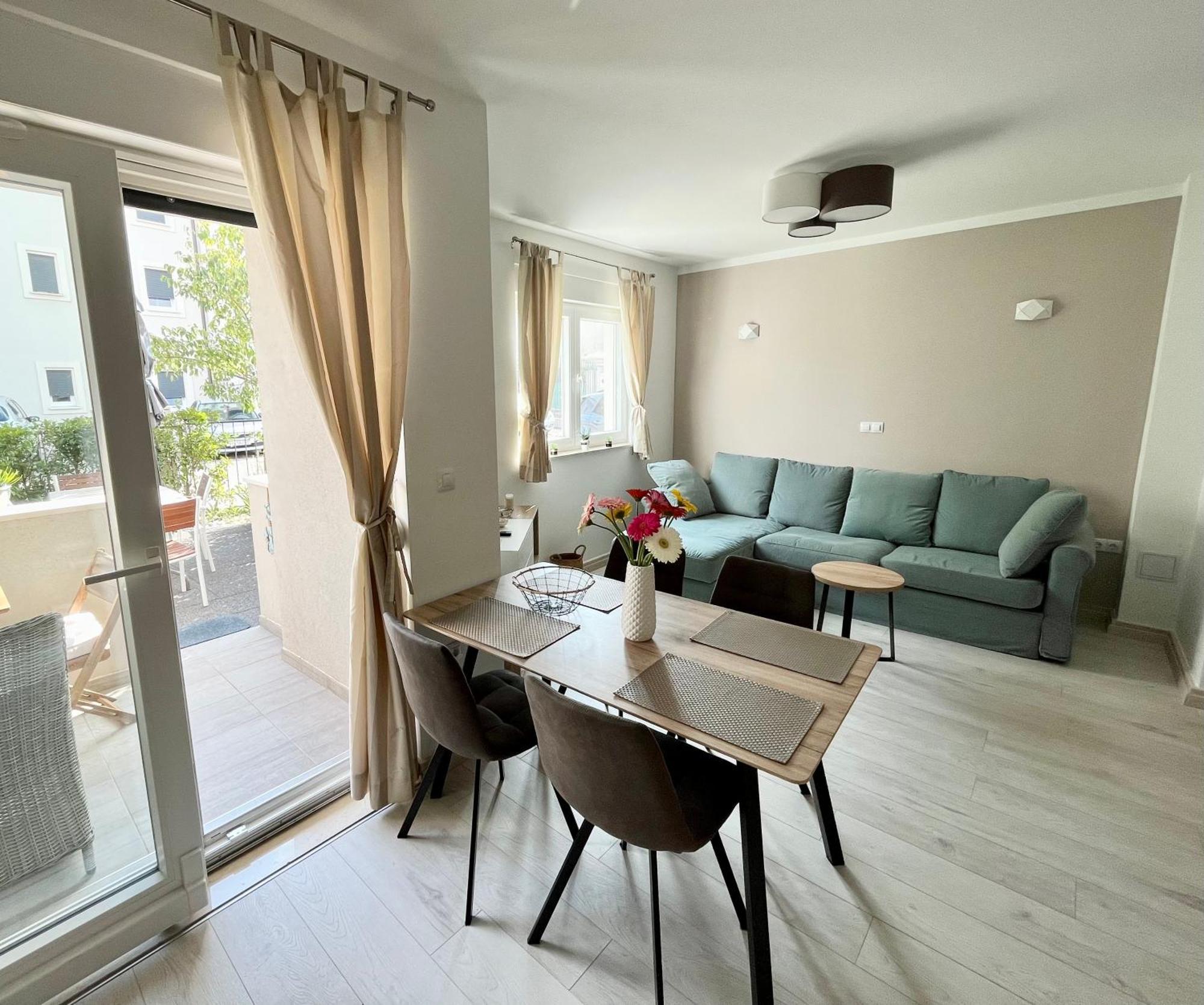 Apartment Laura بودْسْتغانا المظهر الخارجي الصورة